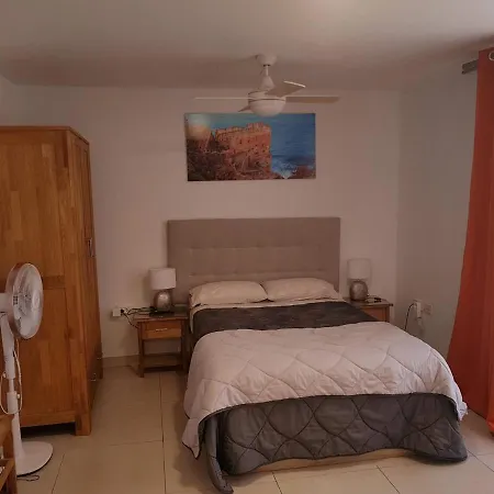 Estudio Nuevo Con Bano, Cocina Y Gran Terraza *