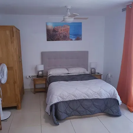 Appartamento Estudio Nuevo Con Bano, Cocina Y Gran Terraza